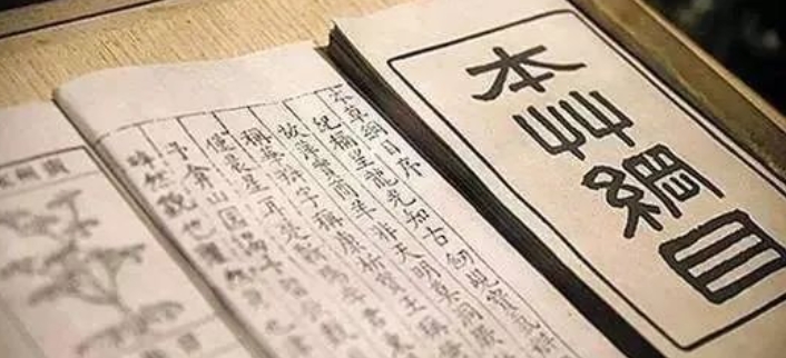 Ӧ����ĳ�����¡���˼